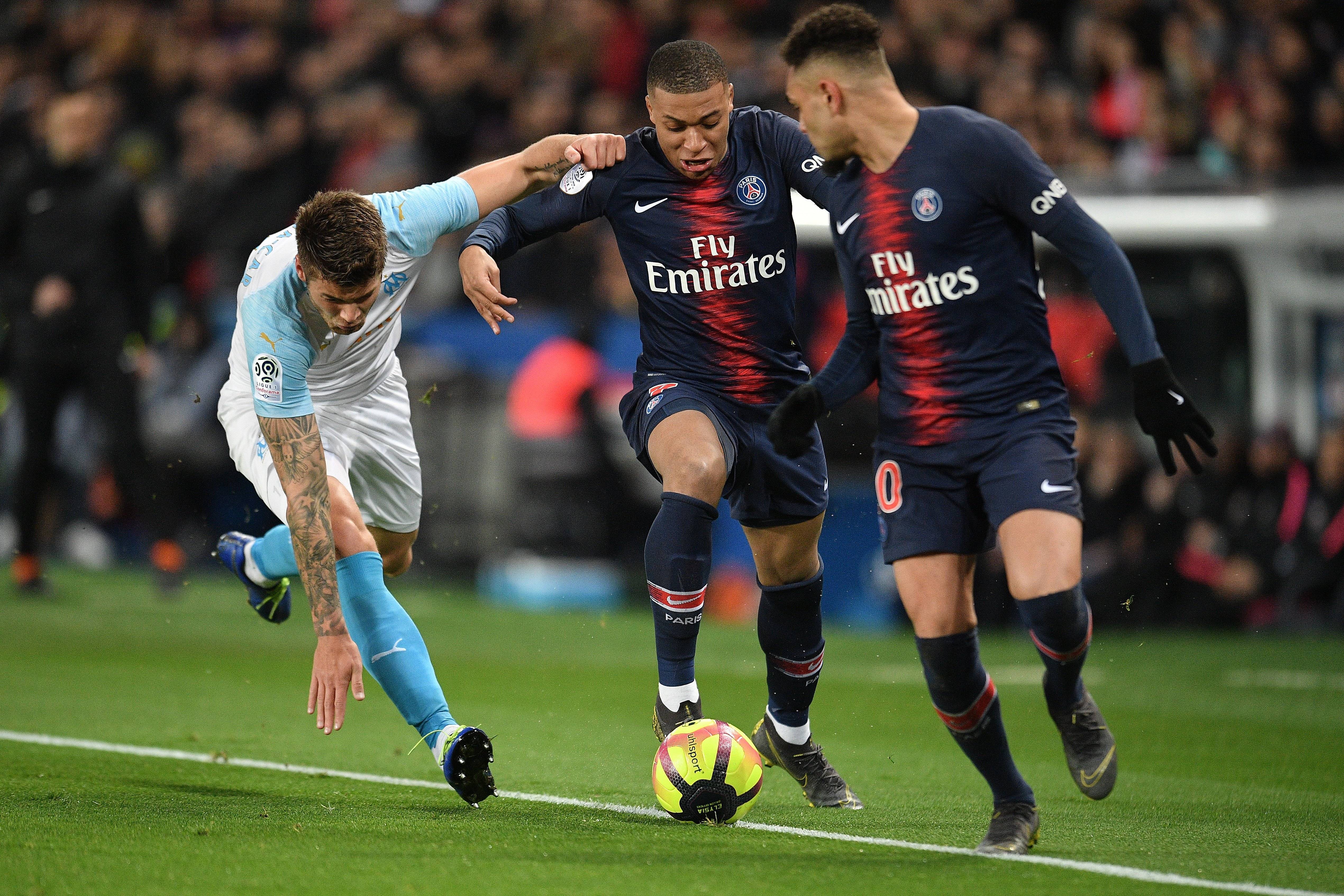 关于巴黎圣日耳曼发布备战花絮，转会期扳平良机，英超任务艰巨，身体对抗强度拉满的信息